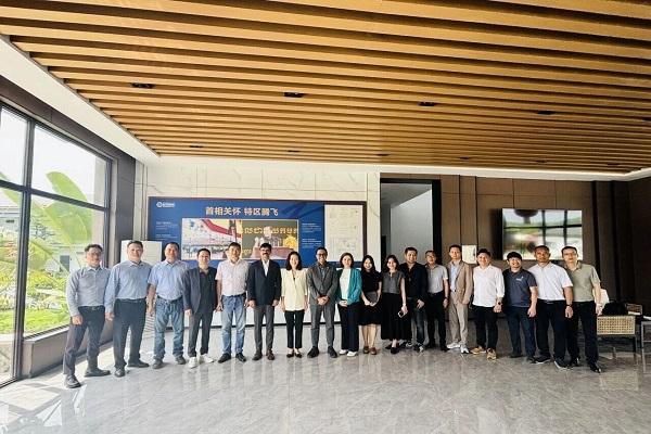 Smart公司总裁一行到浙江经济特区参观考察